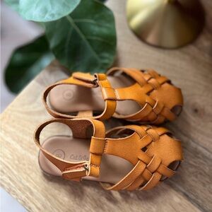 Cat & Jack Girls' Woven Tan Leather Sandals